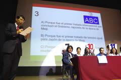 Picture of Japan Bowl en México, General Division Finals, special questions submitted by the Ambassador of Japan to Mexico