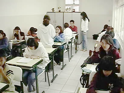 ある日系日本語学校の教室風景写真