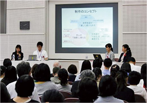 Photo of seminar about Japanese-language teaching methods