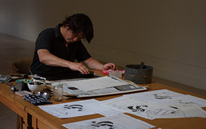 Photo of a scene from Seeking Utamaro -The Printer from Kyoto and Ukiyo-e in Paris