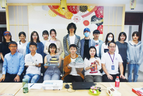 Photo of students of the Jinan Center for “Face-to-Face Exchanges” who participated in an event