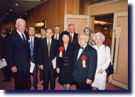 会場での集合写真（中央:ヒラノ氏）