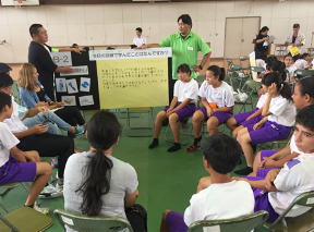 2019年度受賞団体 四日市市立西笹川中学校 多文化共生サークルの活動の様子の写真