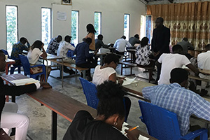 コンゴ民主共和国での試験実施の写真