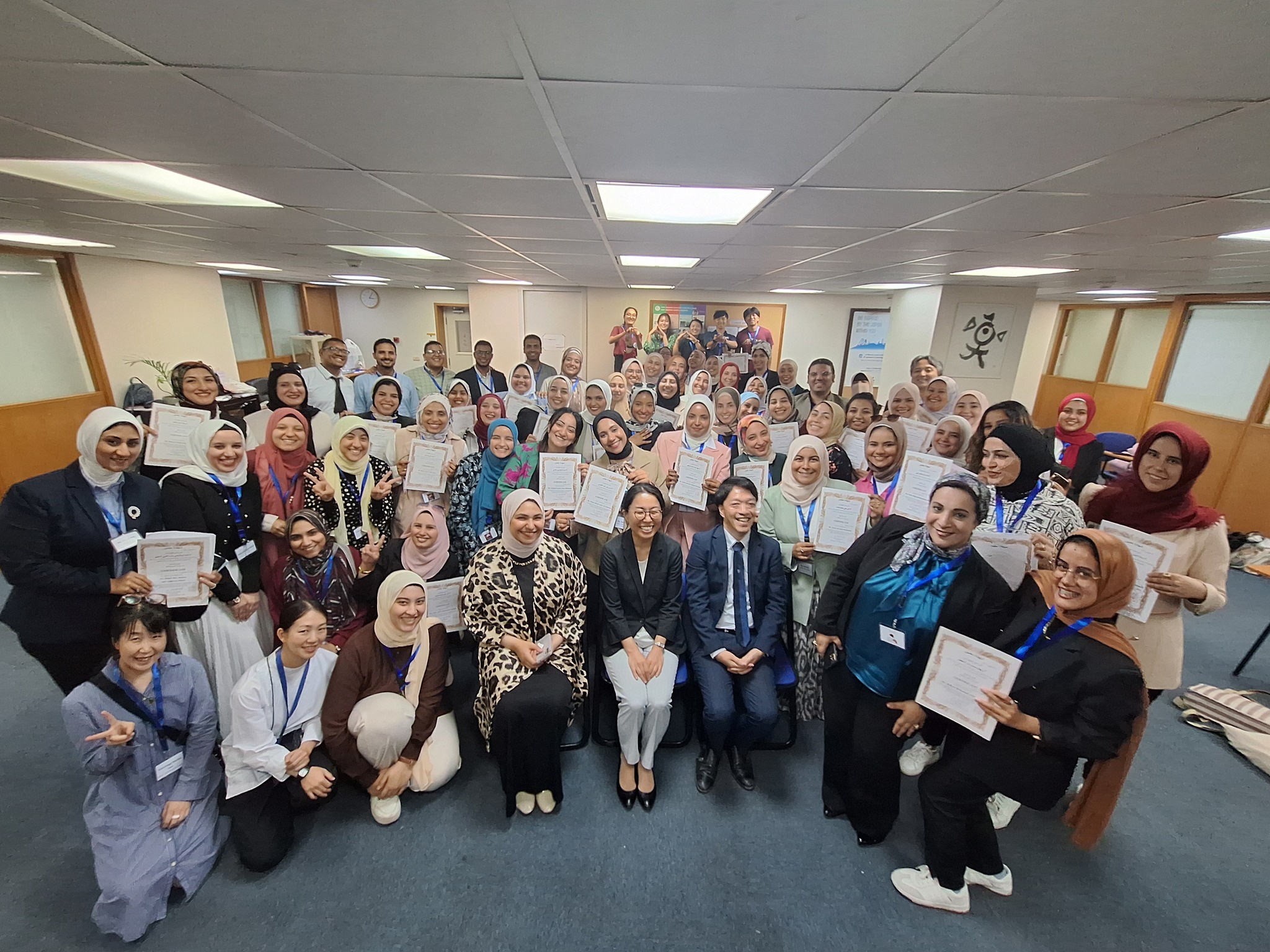 修了式での集合写真