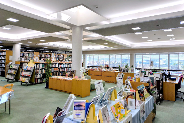 図書館の内観 全体像