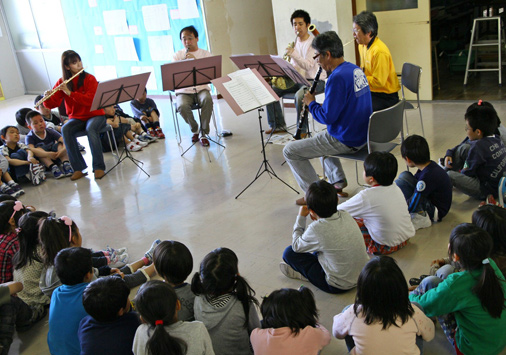 女川町立第二小学校木管五重奏の写真