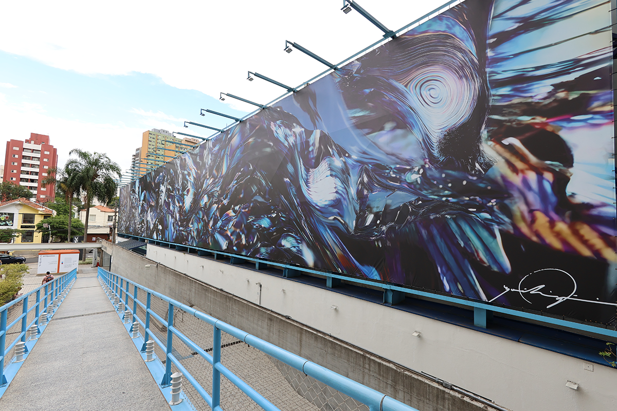 壁面一杯に描かれた作品