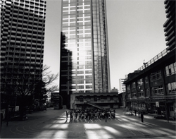 Yutaka Takanashi Yodobashi, from the series "Genius Ioci, Tokyo", 1997の写真