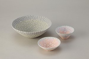 Photo of Mayumi Shimizu, Bowl and Cups