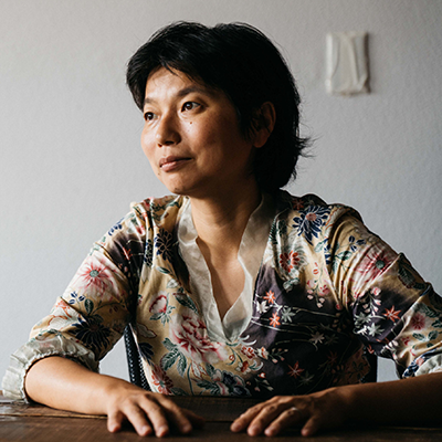 横堀ふみ氏のポートレート