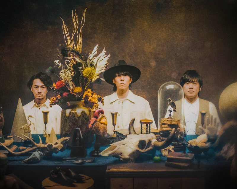 photo of 3 members of RADWIMPS