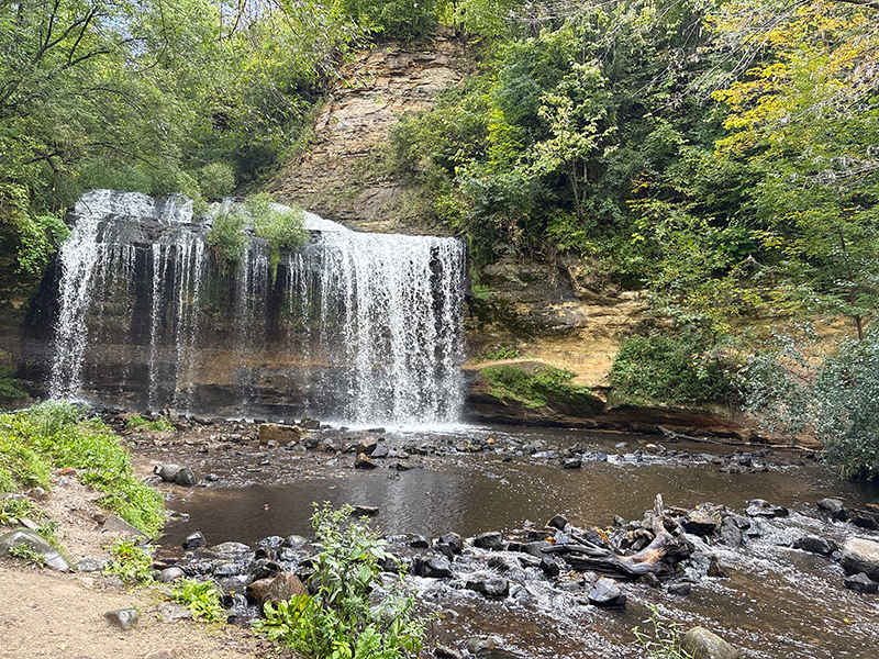 ミネソタ州とウィスコンシン州のちょうど州境近くにある滝『Cascade Fall』