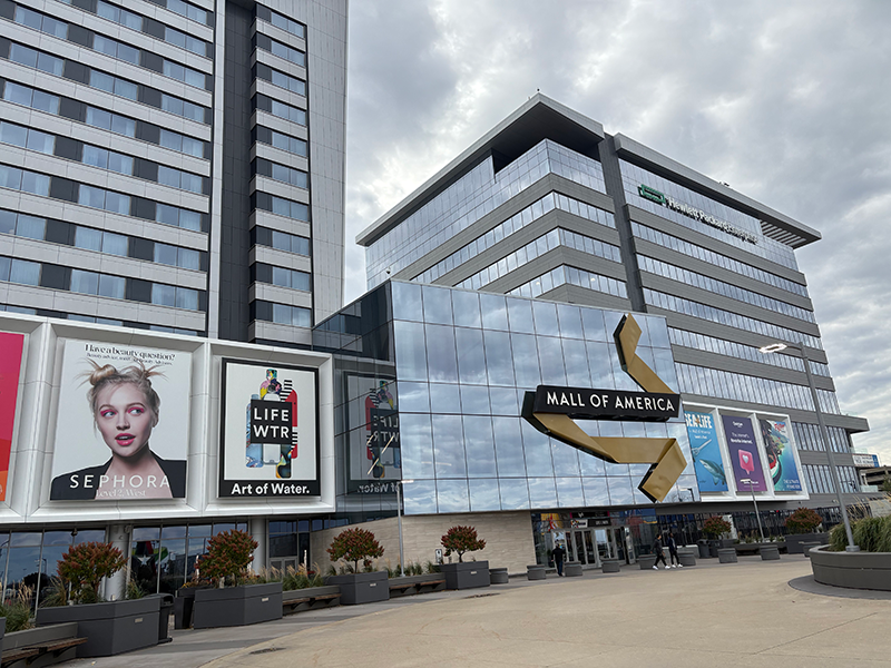 全米最大級のショッピングセンターMall of Americaの外観