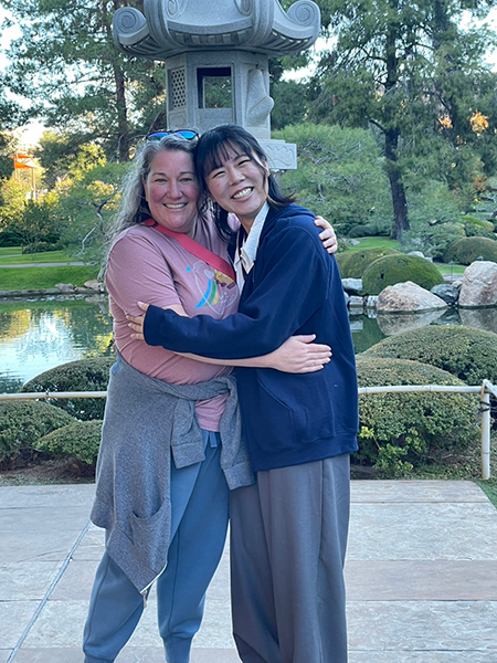 鷺鳳園にホストマザーが会いに来てくれたときのツーショット写真
