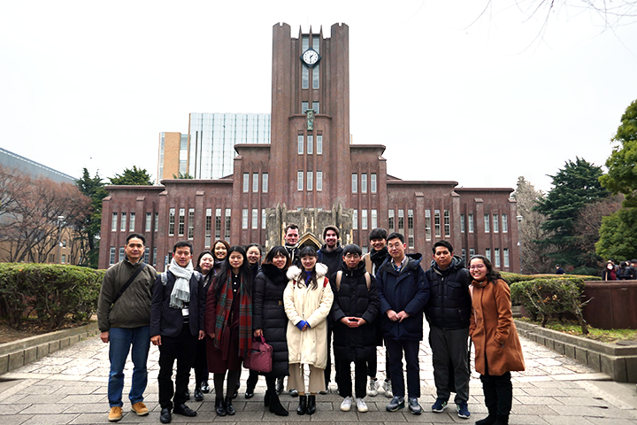 大学訪問・学生交流「東京大学訪問」集合写真の写真