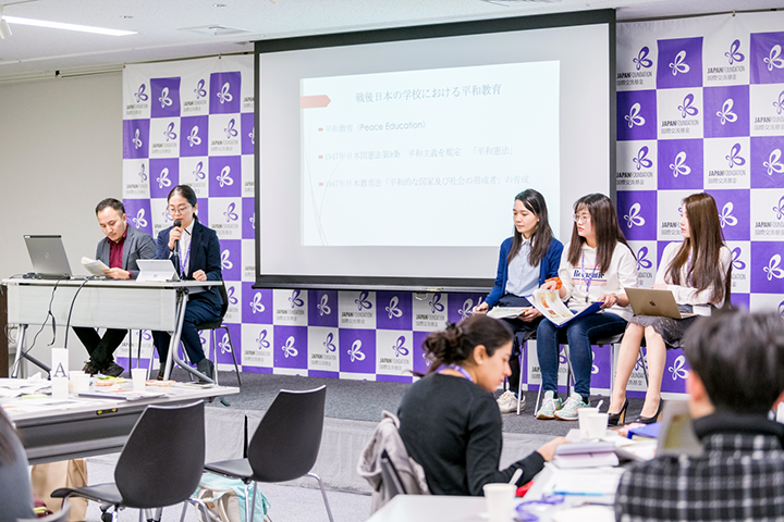 「最終発表会」発表風景の写真