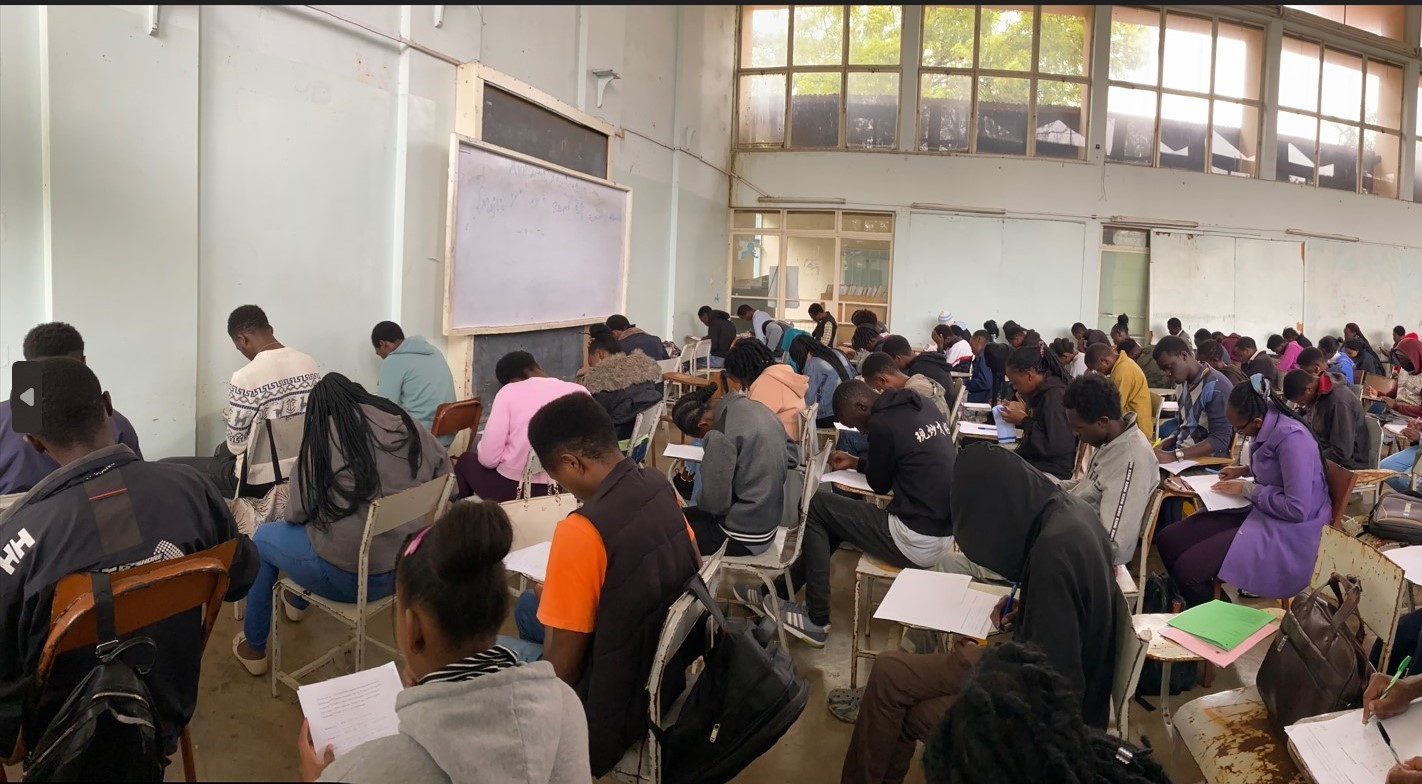 ケニヤッタ大学での日本語教室の写真