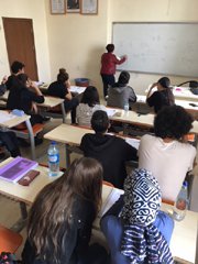 ネヴィシェヒル大学の日本語授業の写真