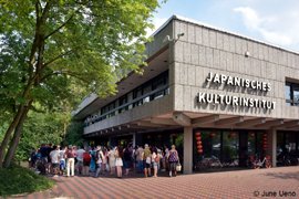 The picture of the Japan Cultural Institute in Cologne in summer