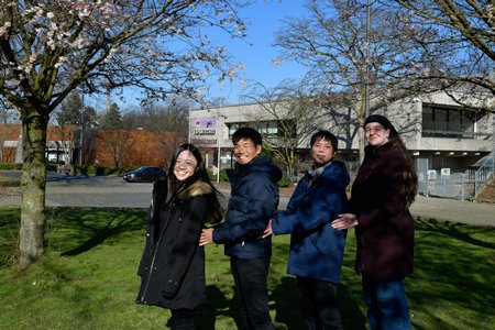 ケルン日本文化会館日本語チーム職員の集合写真