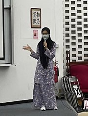 マレーシアや日本の社会問題を題材に行なわれた日本語プレゼンテーションの写真