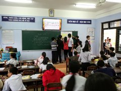 生徒がダイナミックに活動している写真