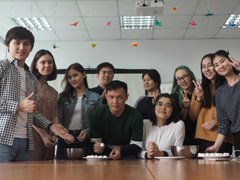 Picture of making Shiratama (rice dumplings) in the cooking class