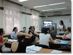 学びとは何かを教えてくれるKRJC社会人クラスの授業風景の写真