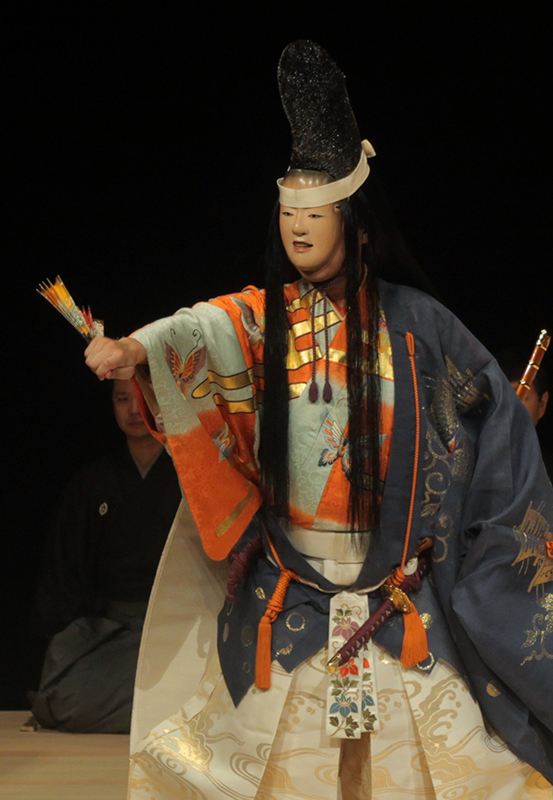 The scene of performing the Noh play Tsunemasa on stage.